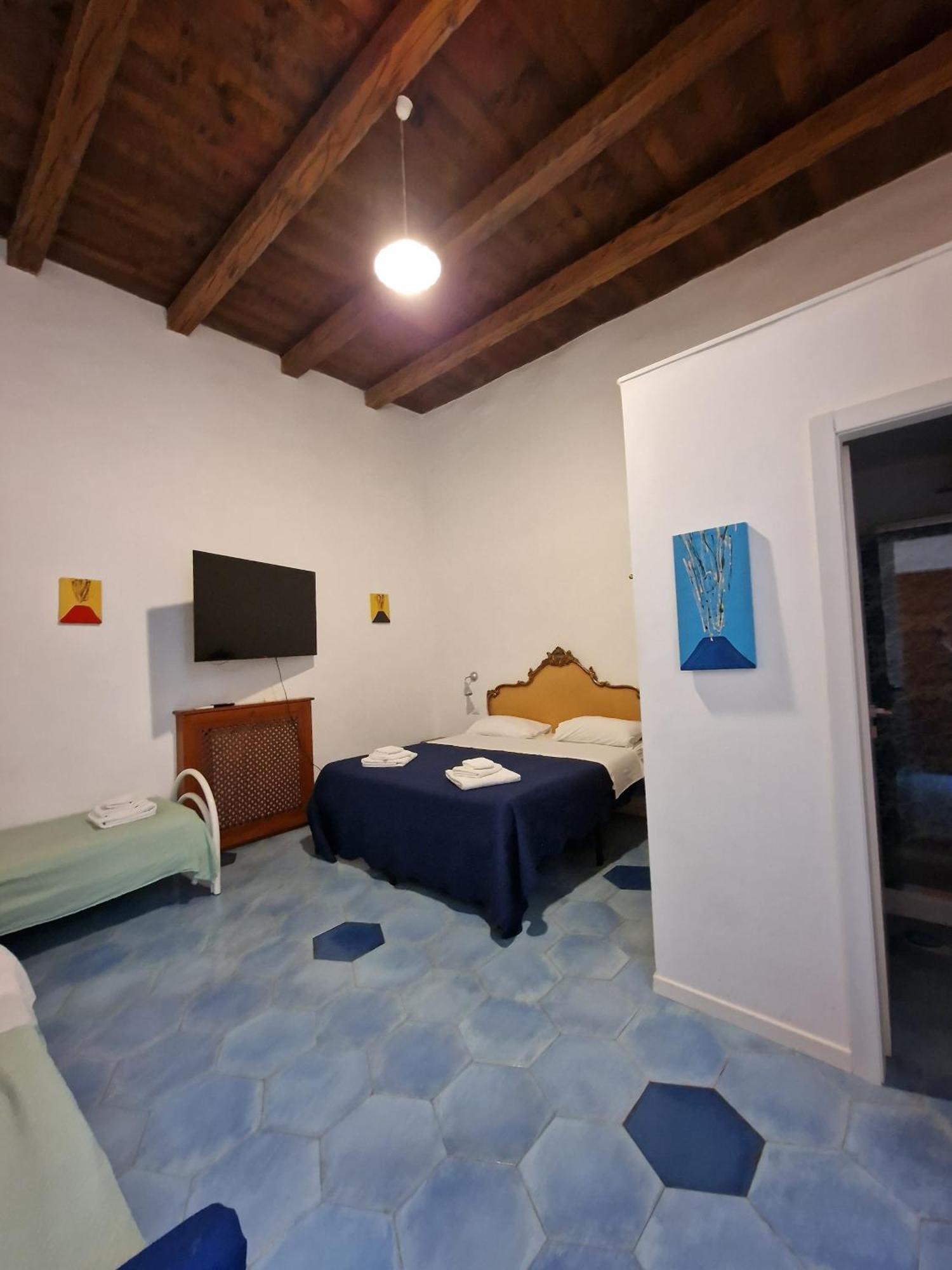 Il Sole Di Montesanto Bed and Breakfast Napoli Eksteriør billede