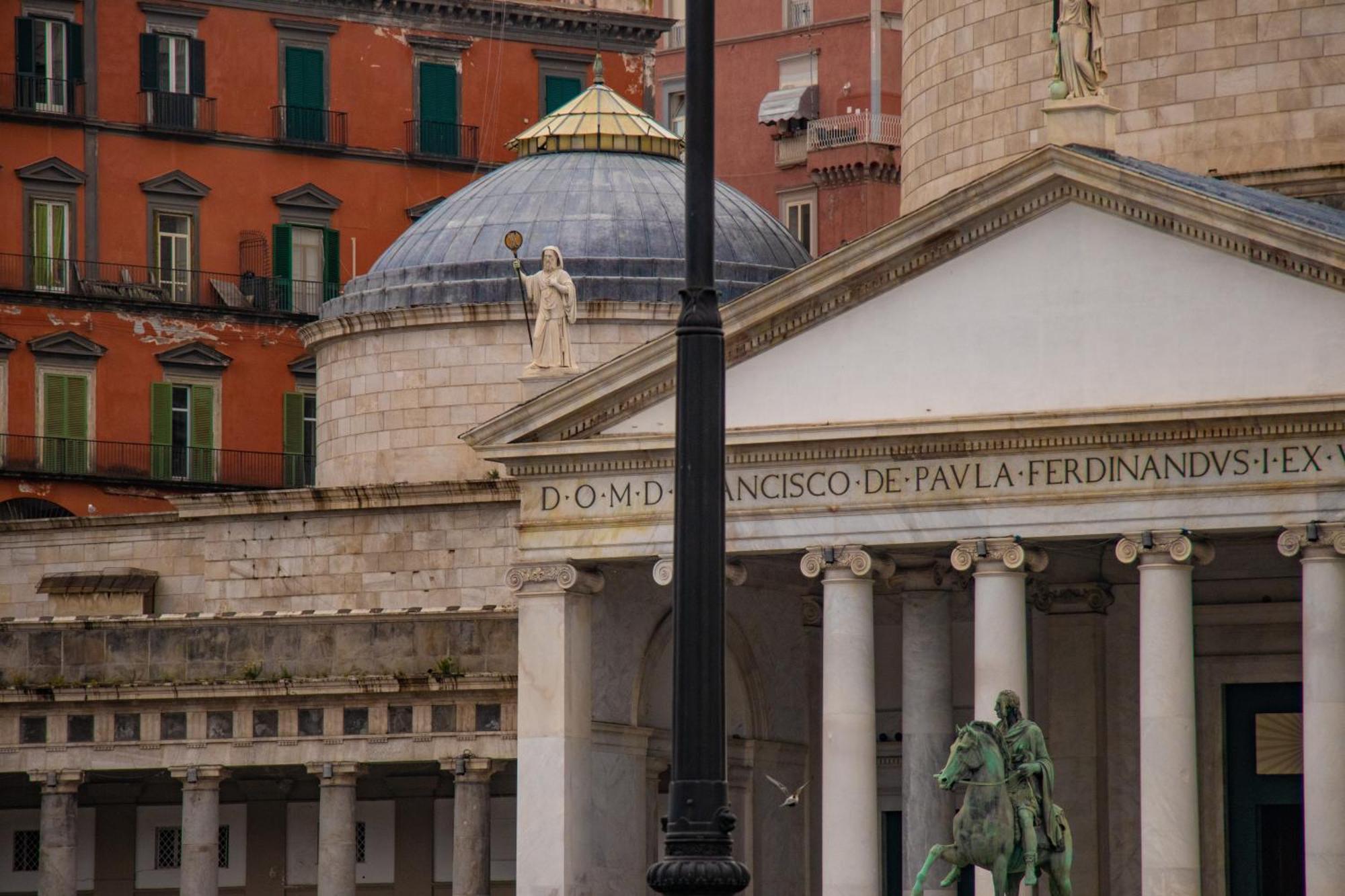 Il Sole Di Montesanto Bed and Breakfast Napoli Eksteriør billede