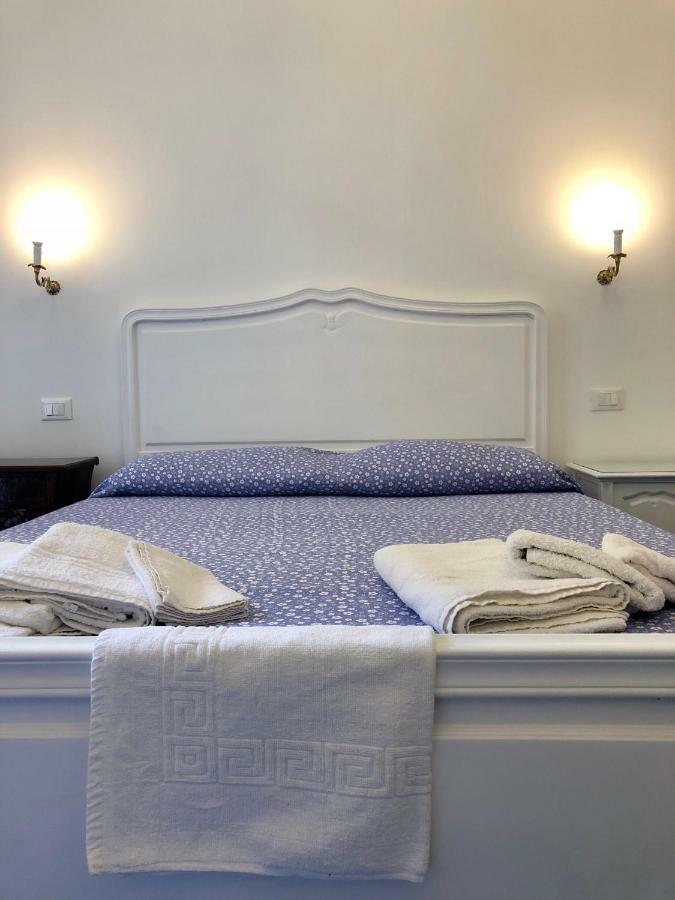 Il Sole Di Montesanto Bed and Breakfast Napoli Eksteriør billede