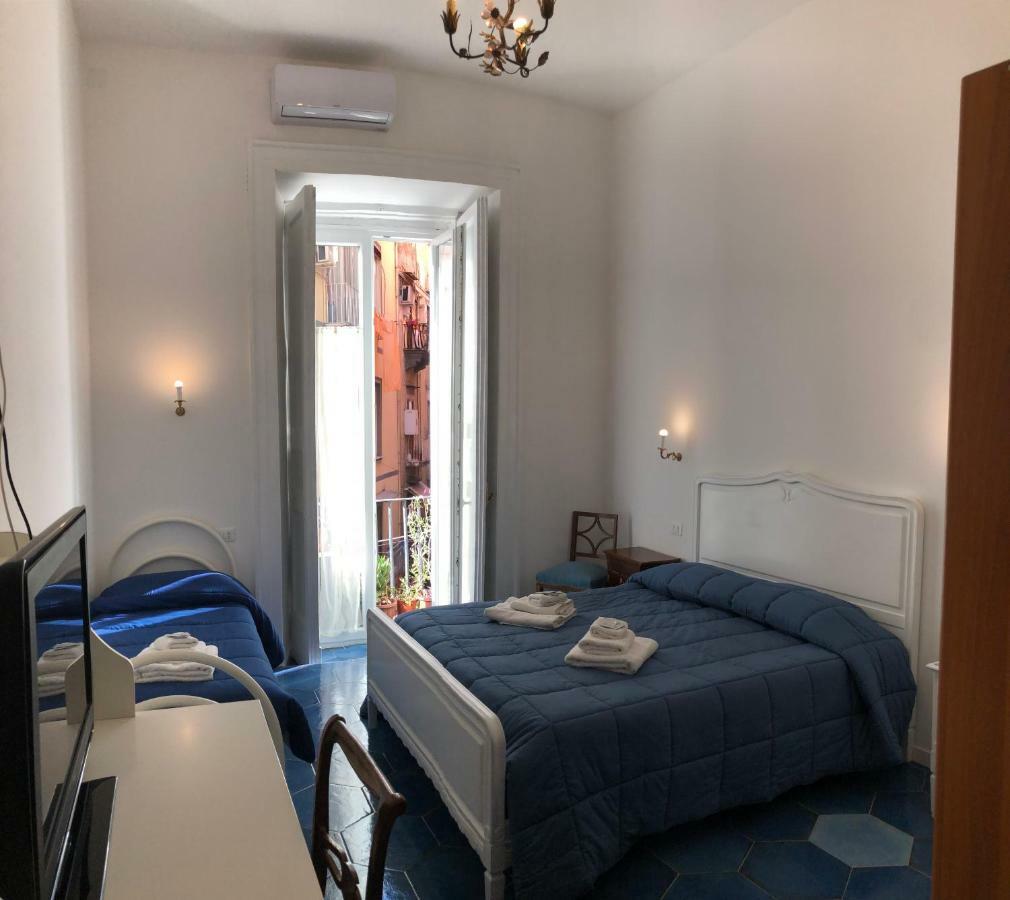 Il Sole Di Montesanto Bed and Breakfast Napoli Eksteriør billede