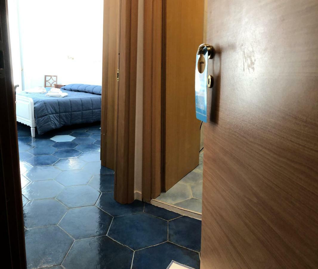 Il Sole Di Montesanto Bed and Breakfast Napoli Eksteriør billede