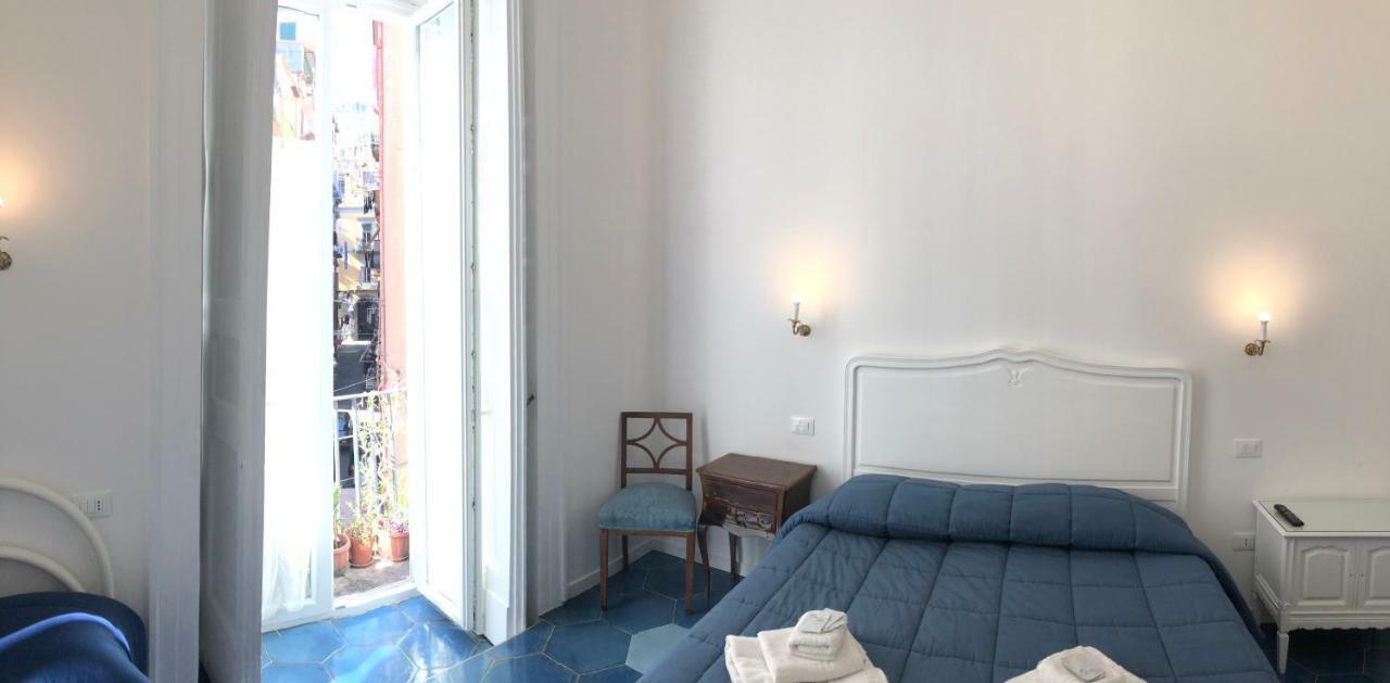 Il Sole Di Montesanto Bed and Breakfast Napoli Eksteriør billede